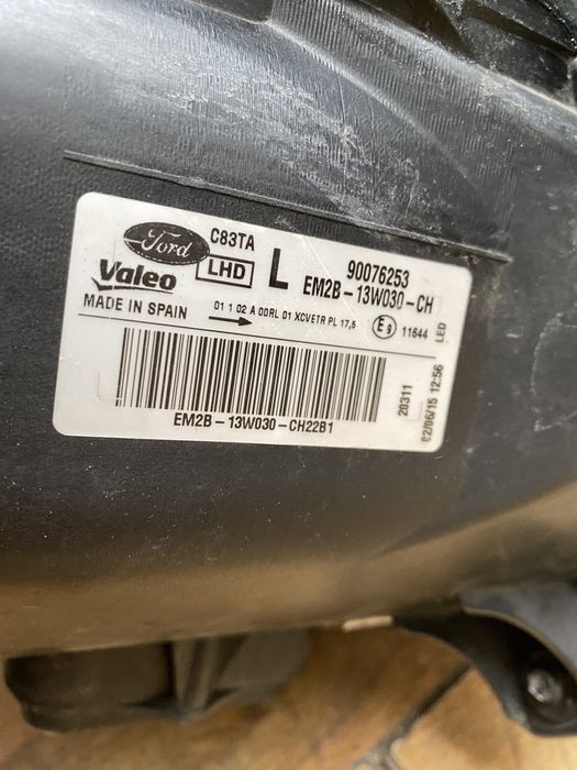 Far Ford S-Max 2 2015 - 2023 faruri dreapta stanga