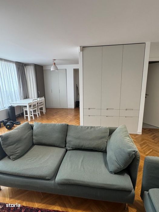 Apartament cu 3 camere langa piata Victoriei!