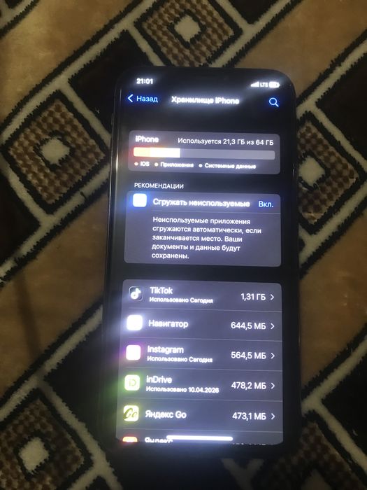 продам айфон х  в хорошем качестве