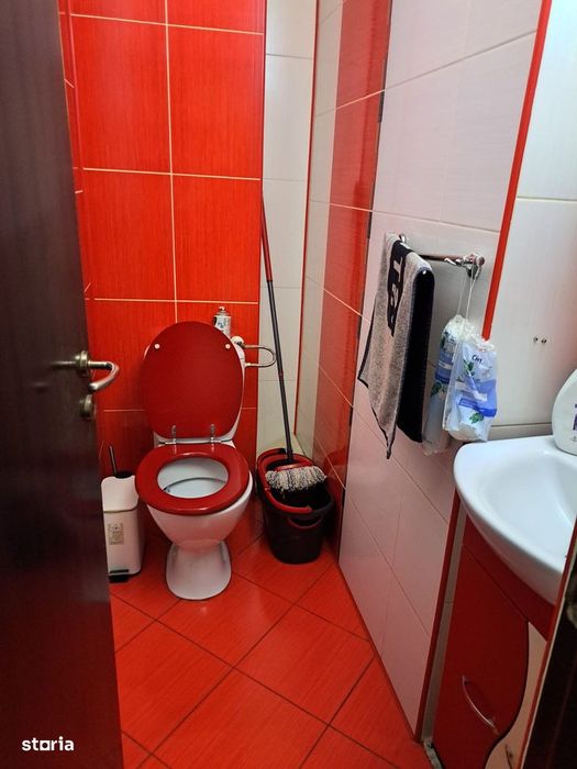 Apartament Rogerius cu 3 camere, 2 băi tip RB situat la etajul 3 din 4
