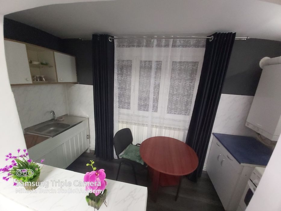 Inchiriez garsoniere si apartamente  la luna sau  regim hotelier Turnu