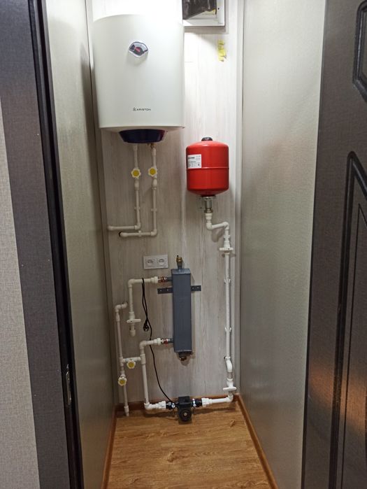 Утеплённая жилая бытовка готовая к эксплуатации.