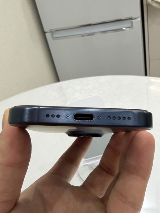 Продам Iphone 15 Pro 128 Gb