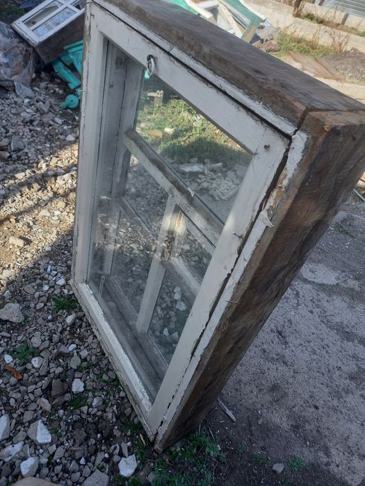 Деревянный окно двухпокетный