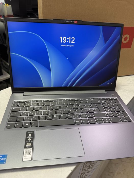 Lenovo Core i3-1315U состояние как новое