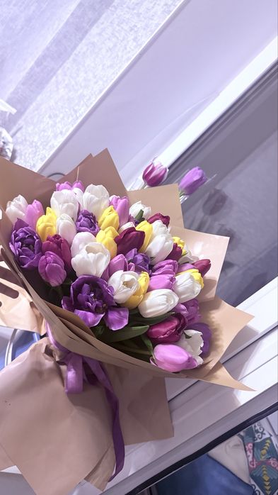 Большой букет тюльпанов