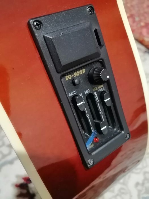 Акустическая гитара "Амадеус"