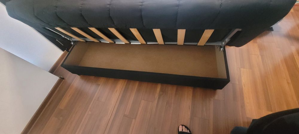 Vând canapea extensibilă