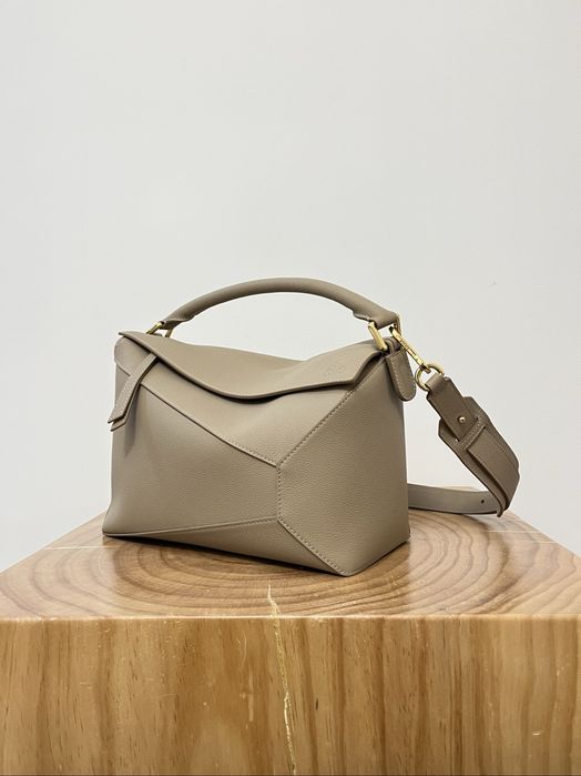 Чанта Loewe puzzle цвят Sand