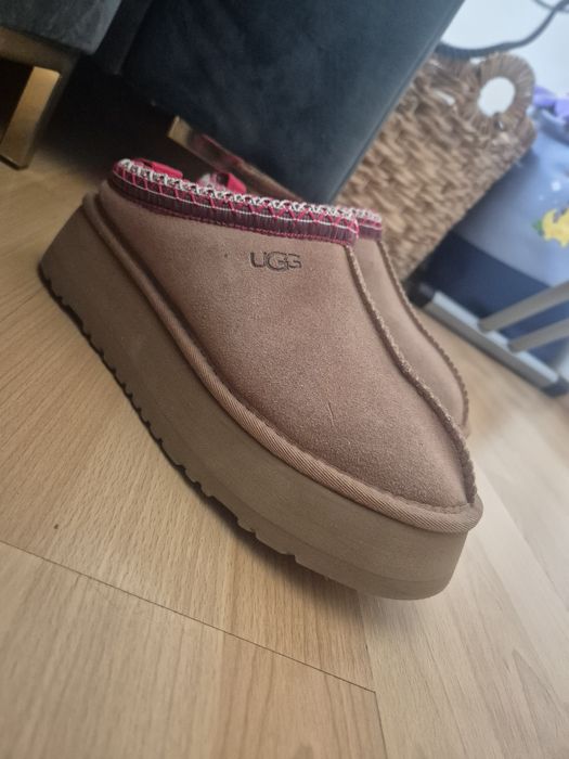 Ugg papuci piele intoarsa