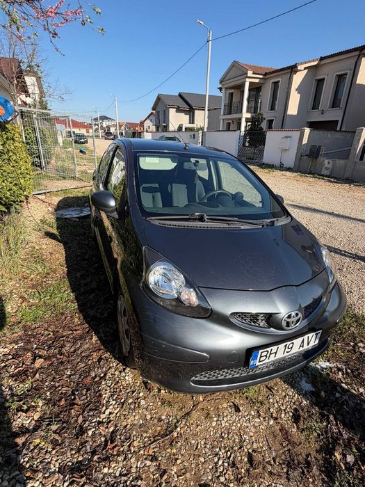 Toyota Aygo AB1 benzina, 5 uși, 2006 – economică, ideală pentru oraș