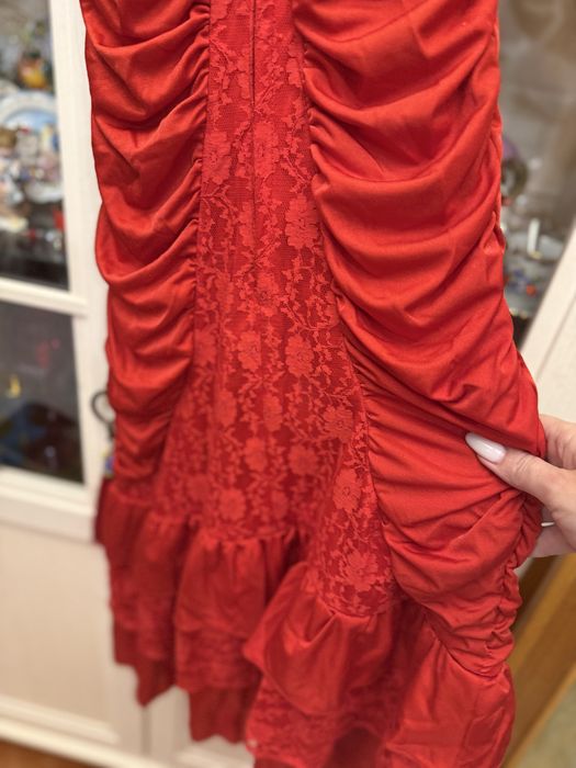 Нарядное платье.