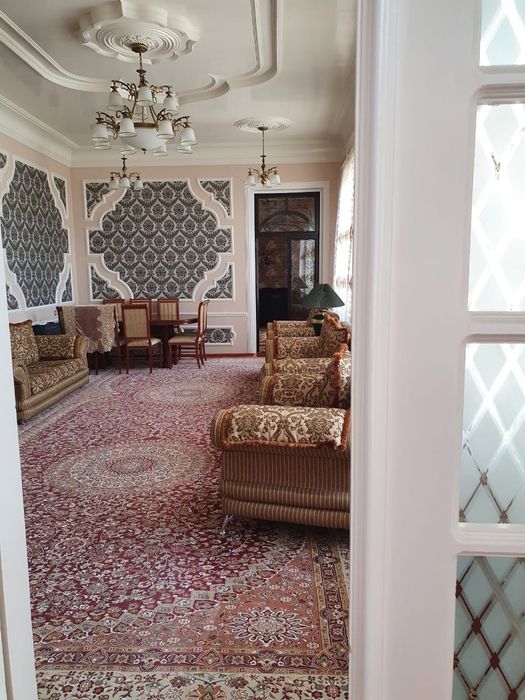 Дом с красивым участком Озод Шарк. больница, пивзавод