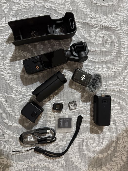 DJI Osmo Pocket 3 + DJI Mic 2 – комплект с аксесоари