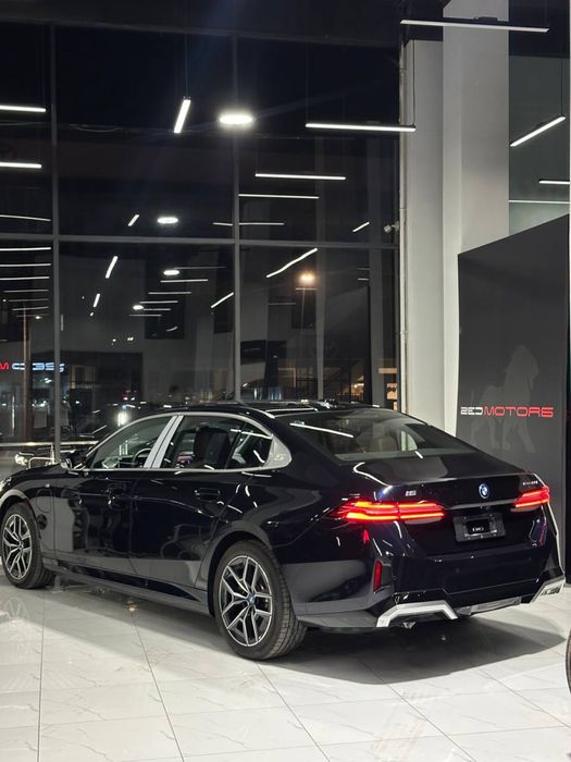 Bmw i5 35L без пробег