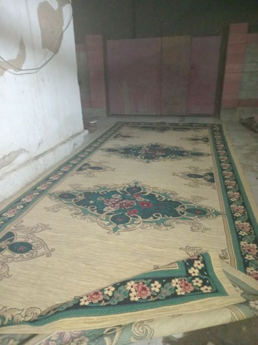 Продам  ковёр.Кілем сатамың.