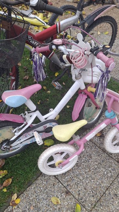 Super preț .Toate 4 buc 400 lei.