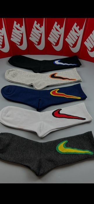 Șosete UGG, Nike, Adidas, modele 2027, pret ptr o pereche