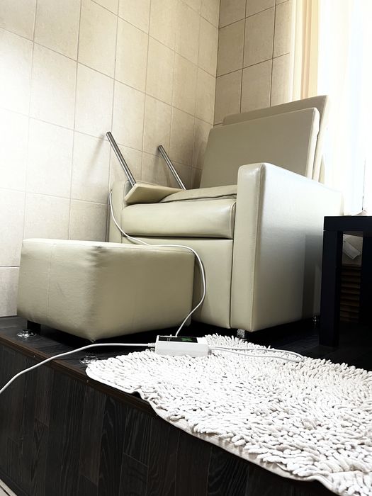 Продается кресло для педикюра