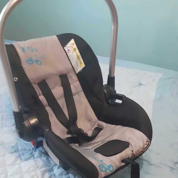 Бебешко столче за кола