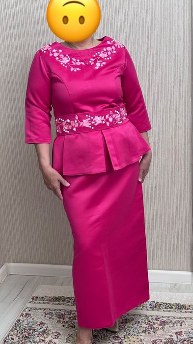 Вечернее розовые платье