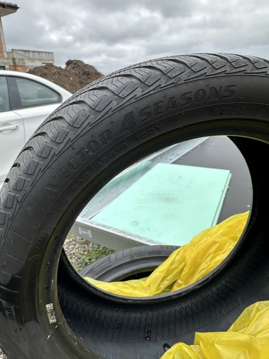 2бр. Всесезонни гуми GoodYear 245 45 18