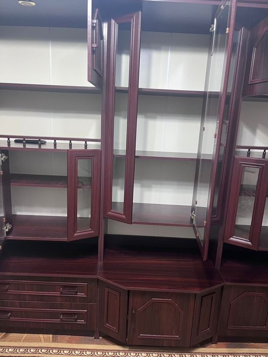 Стенка зальная в идеальном