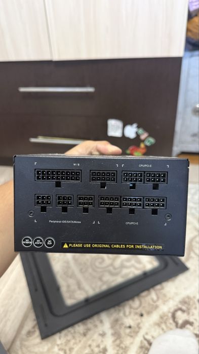 Блок питания Gigabyte P750GM 750W