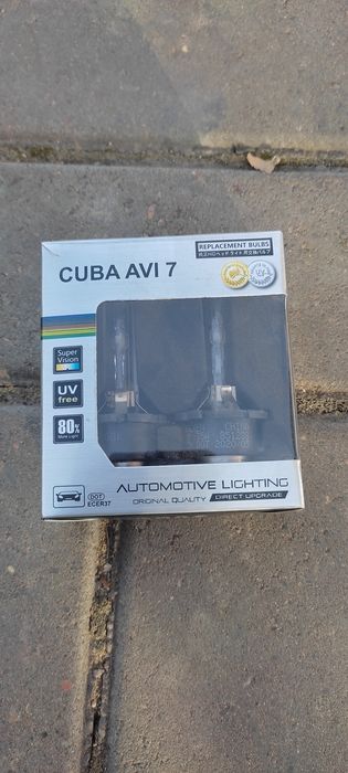 Лампы ксенон по две штуки