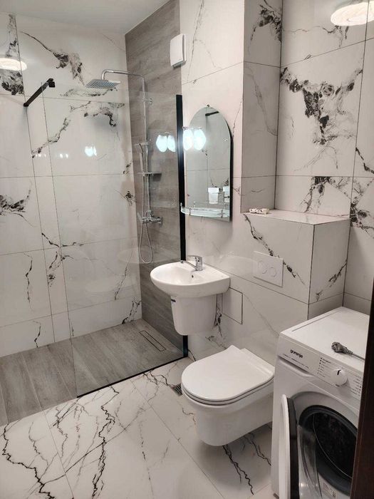 Ofer pentru inchiriere apartament cu 2 camere Piata Garii