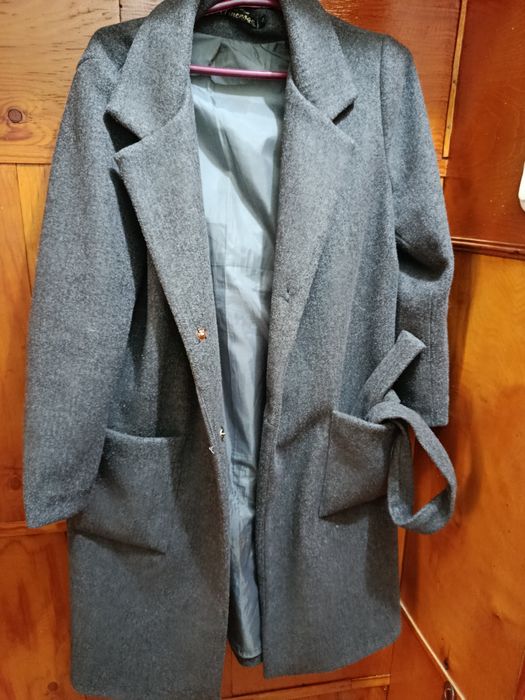 Продаю женское драповое пальто