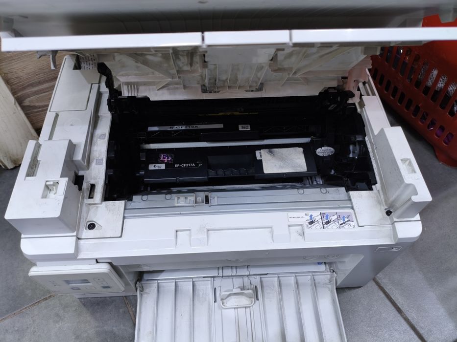 Продам МФУ HP M130a