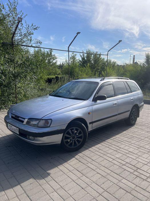 Тойота калдина 2.0