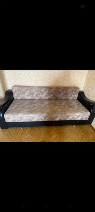 Диван в хорошем состоянии