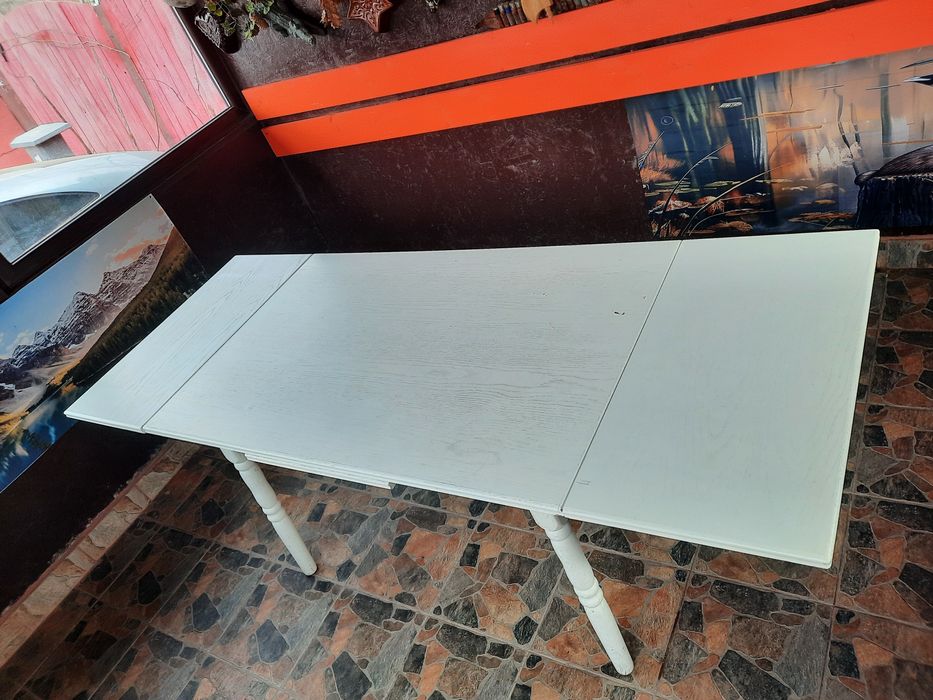 Vand masa alba extensibila lemn masiv in stare perfecta la SUPER PRET!