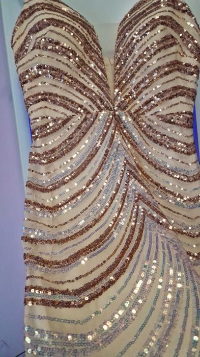 Дамска рокля за повод