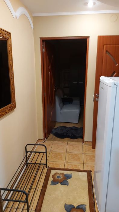 Inchiriez apartamen 2 camere