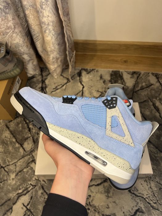 Jordan 4 university blue