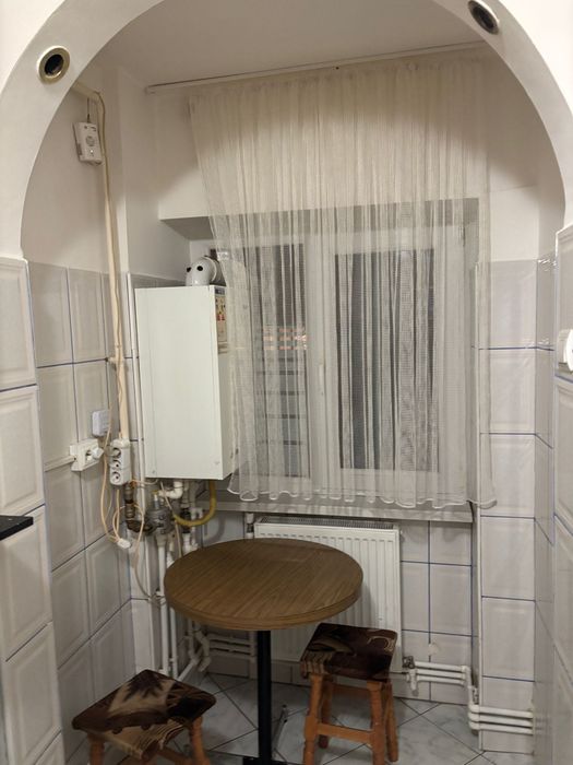 Închiriez apartament o camera