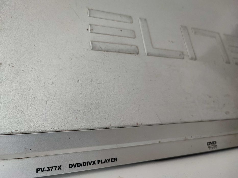 Продавам компютър KTN DESKTOP PRO G440 и DELL LCD монитор 17"