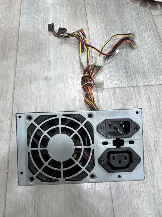 Блок питания (ATX)