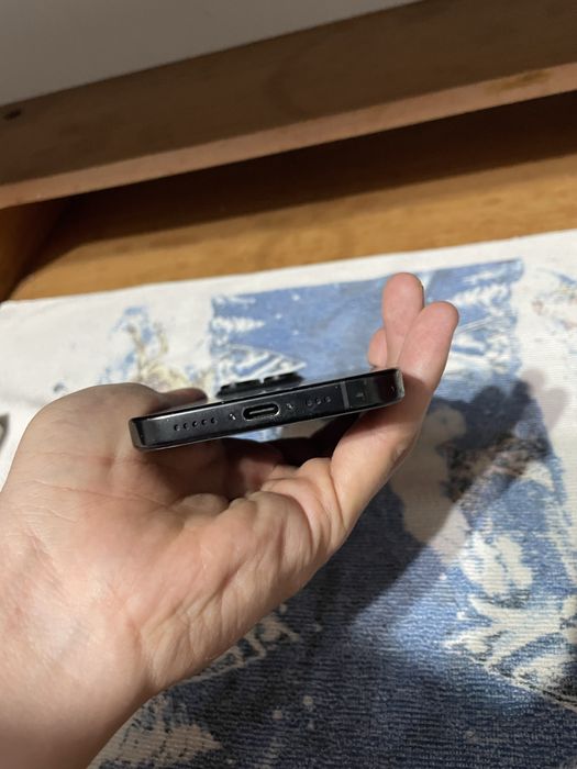 Iphone 16 pro продается
