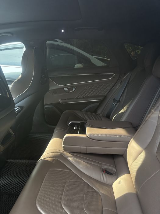 Срочно продается BYD HAN EV 715