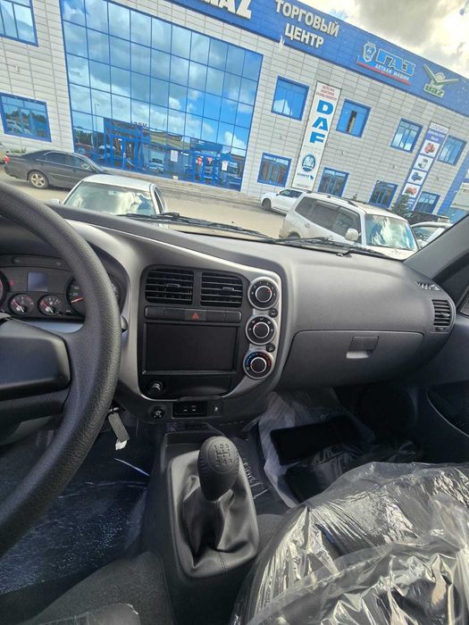 Продам KIA K 4000
