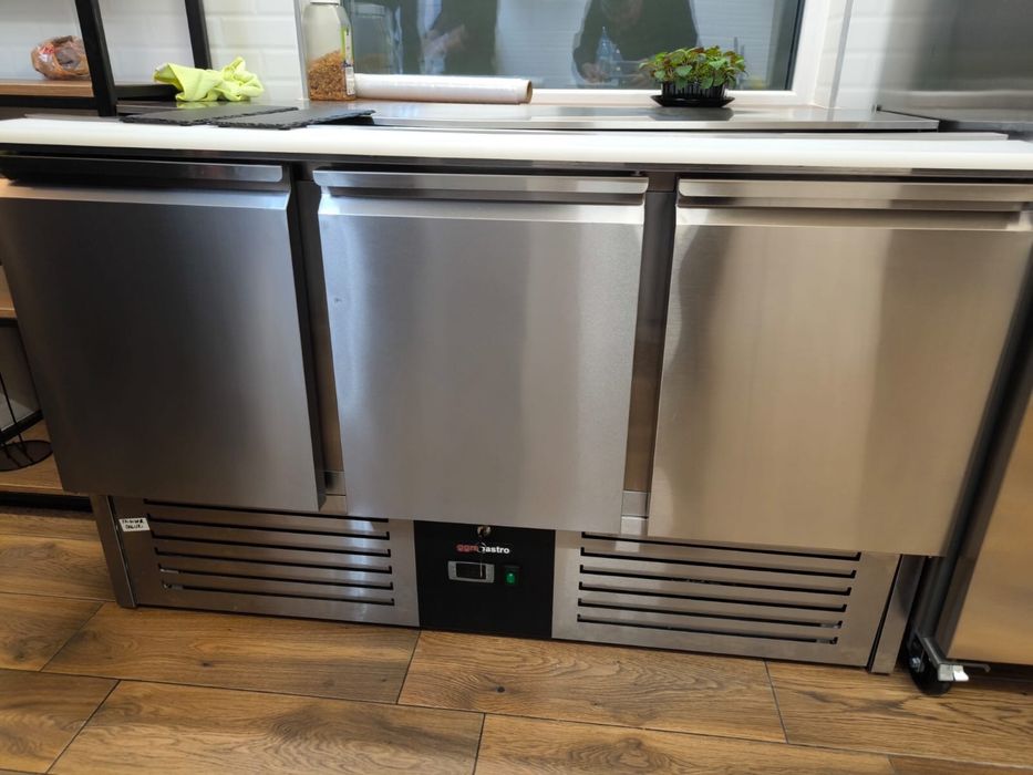 Saladeta ECO - 1368mm - 3 usi