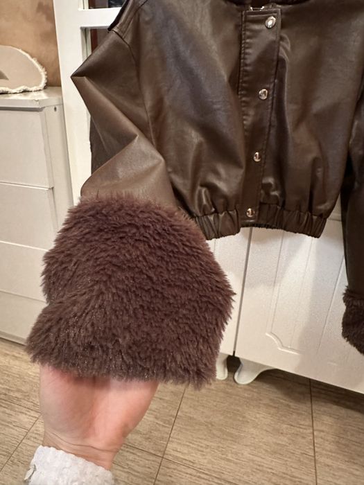 Кожено яке с качулка