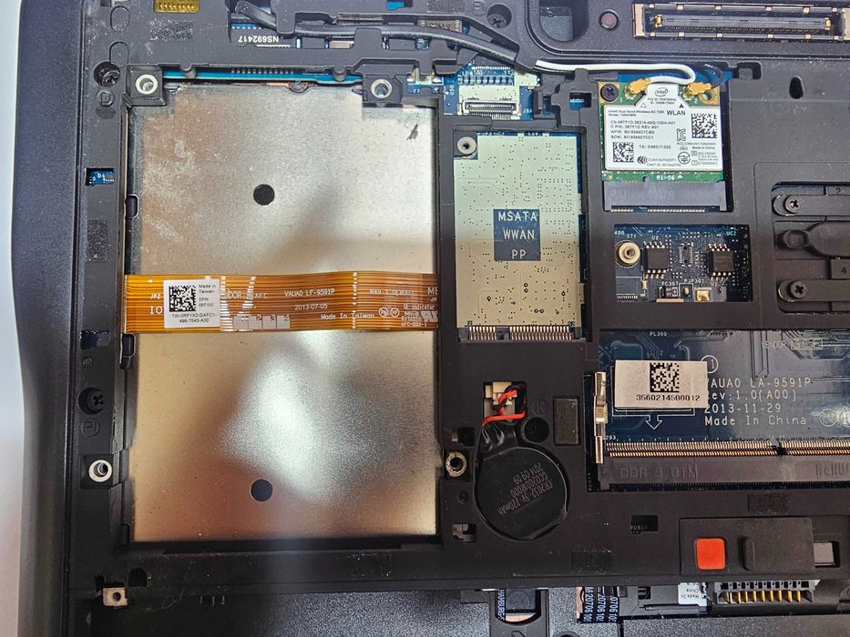 Dell Latitude E7440 14" | Intel Core i5-4310U | DDR3L | Лаптоп |Празен