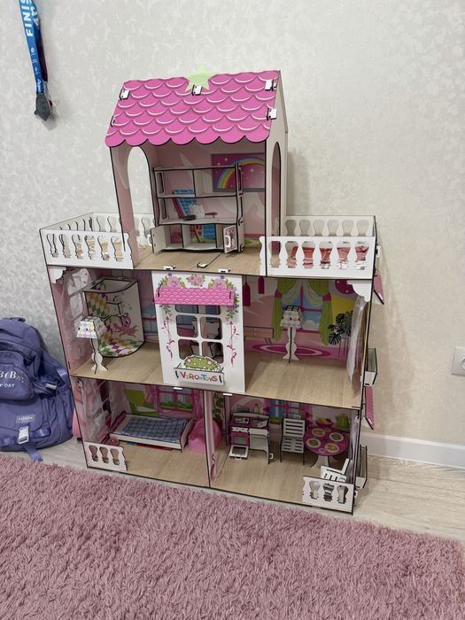 Кукольный дом для Барби