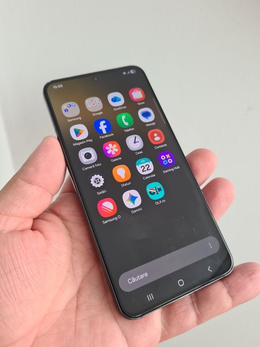 Samsung  S22 ..128Gb 8Gb dualsim