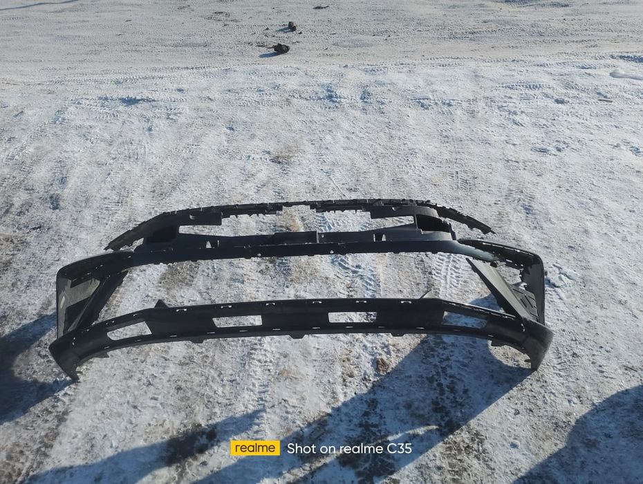 Продам бампер на элантру оригинал 2024